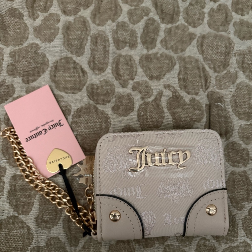 Juicy Couture Juicy Fan Club Small Za Wristlet